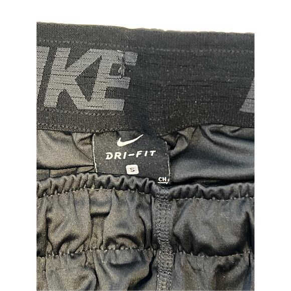 Nike Dri-Fit Black Athletic Shorts Mens S - Picture 4 of 4